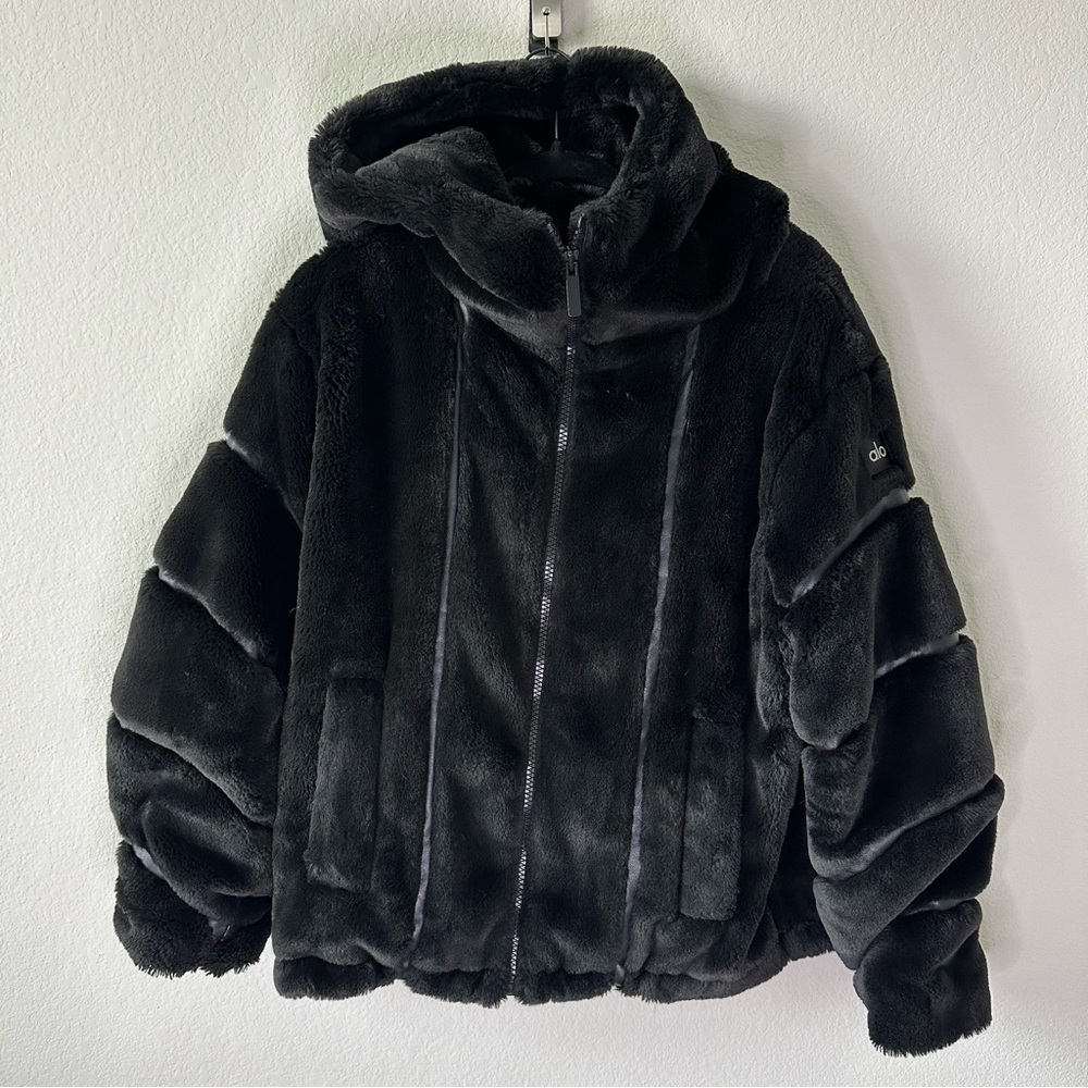 ALO Yoga Black Knockout Faux Fur Jacket Coat SZ XXS - Picture 4 of 11